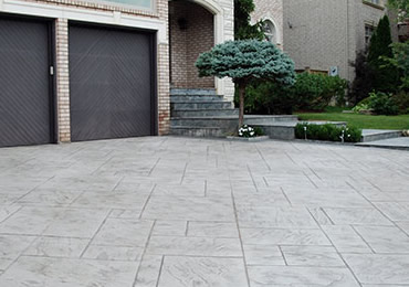 driveway contractor in Auburn